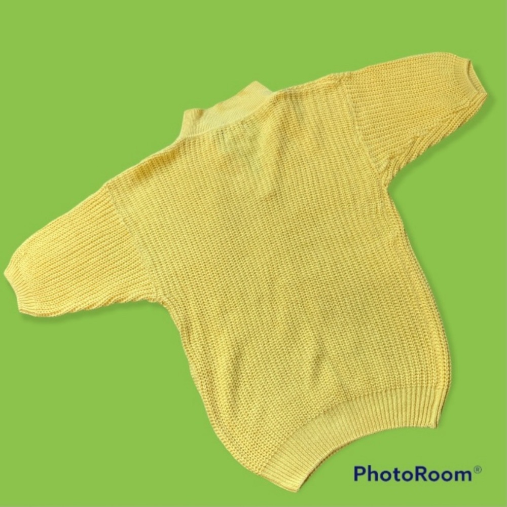 Vintage 80s Solid Yellow Shaker Knit Short Sleeve Sweater by One Step Up Medium